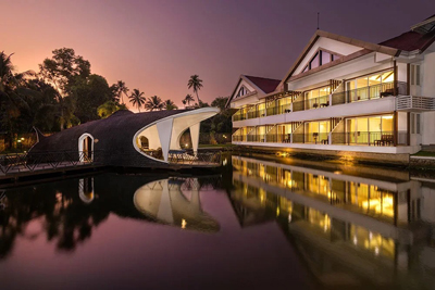 luxury resort in Alappuzha, backwater resort in Alleppey, private pool villa in Alleppey, Jacuzzi villa in Alappuzha, family resort in Alleppey, and Alappuzha resort booking.